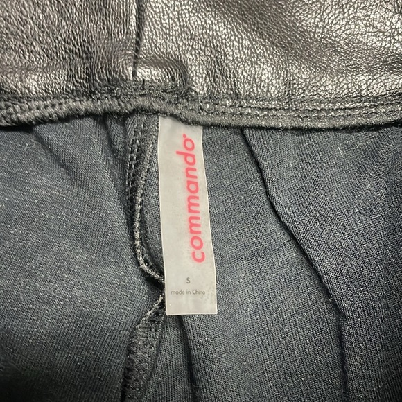 Commando Faux Leather Smocked Jogger Pants Size Small Black - Picture 4 of 5